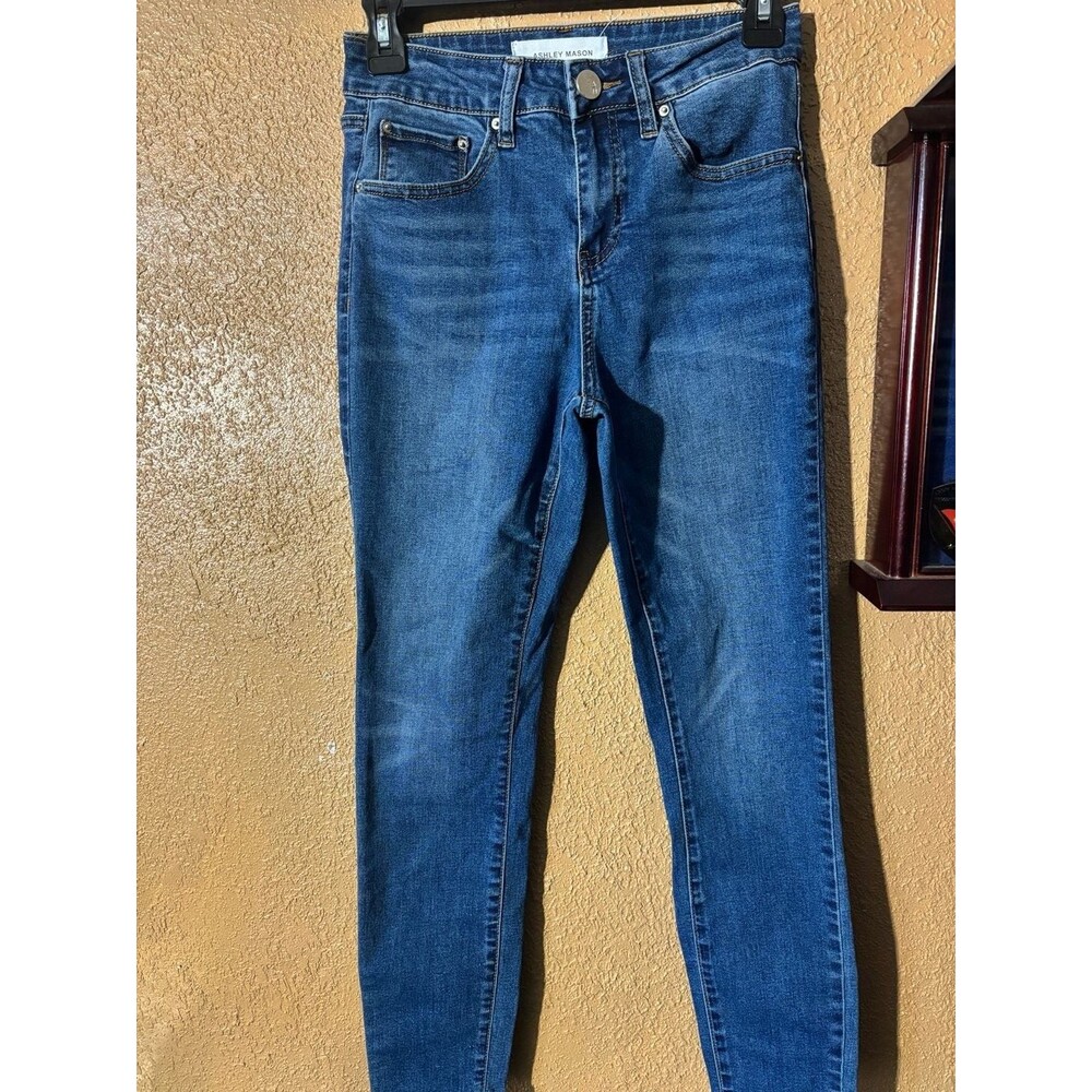 Ashley Mason Women's Blue Skinny Jeans